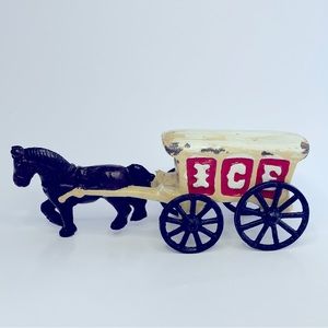 Vintage Cast Iron Horse Drawn Ice Delivery Carriage Wagon, Toy 7"L x 3"H